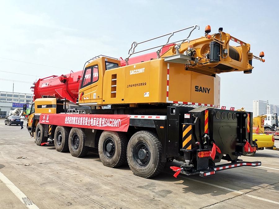 騰發(fā)起重吊裝為您選擇鄒城市大噸位吊車(chē)出租電話(huà)-價(jià)格，即時(shí)咨詢(xún).